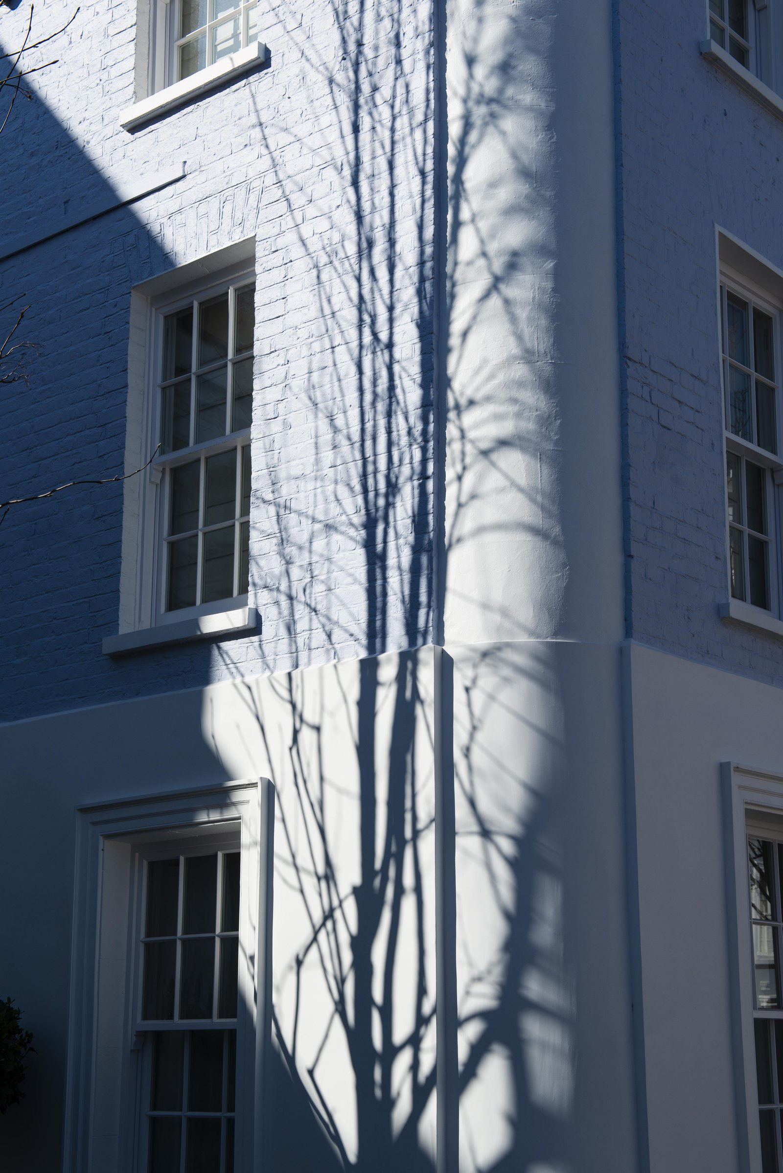 architecture-shadows-day-city