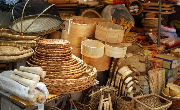 Handicraft Markets in Laos | Local Creativity and Cultural Economy