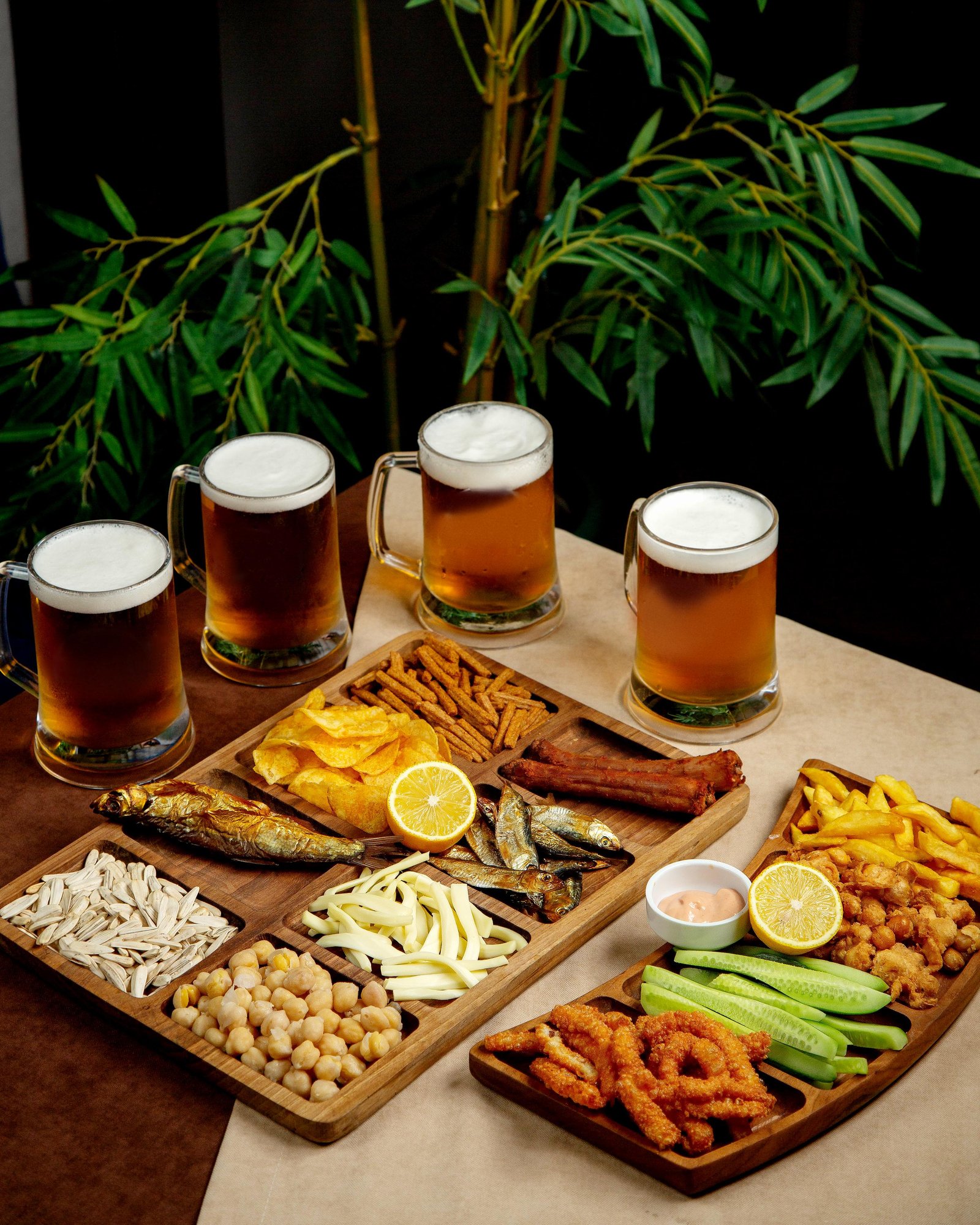 beer-setup-with-beer-glasses-snack-platters