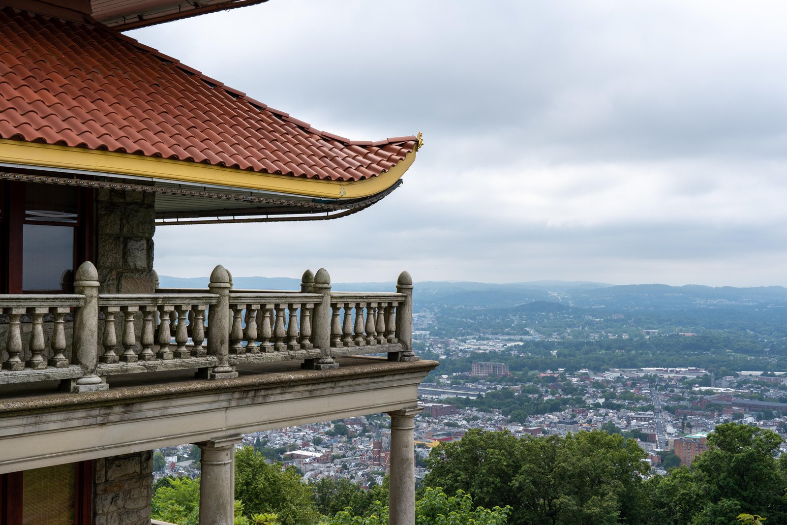 building-traditional-pagoda-style-city-reading-pennsylvania