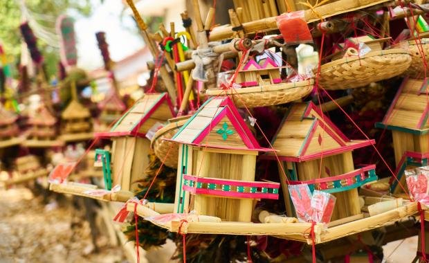 Tourism and Lao Handicrafts | Impact on Markets and Cultural Preservation