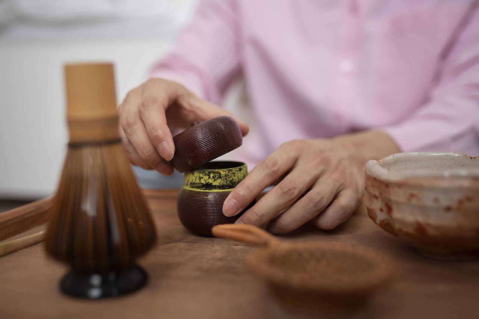 man-preparing-matcha-tea-front-view