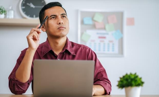 Buying vs. Building a Website in Laos – Which is Better for Entrepreneurs?