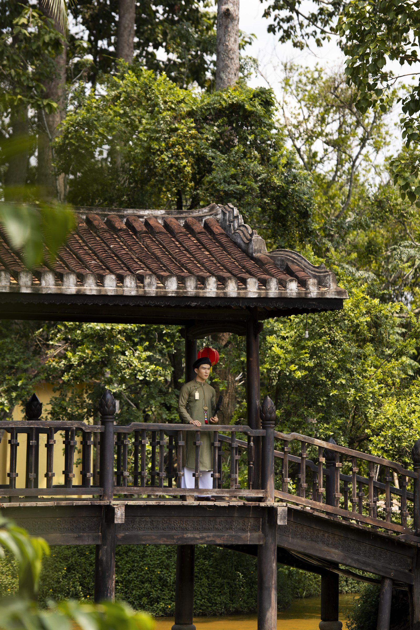 young-man-wearing-ao-dai-costume